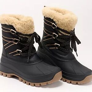 Cougar Black and Tan Winter Boots
